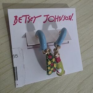 Betsey Johnson Womens Taco Mismatch Charm Huggie Earrings